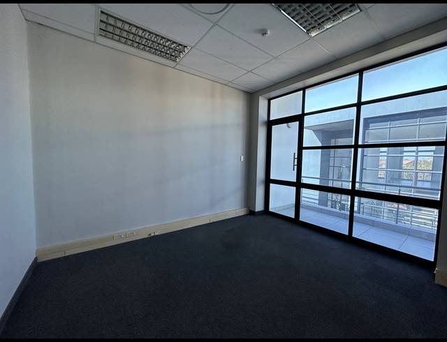 155.30M² OFFICE TO LET IN ECO PARK ESTATE
